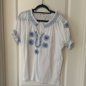 Chic White and Blue Embroidered Blouse